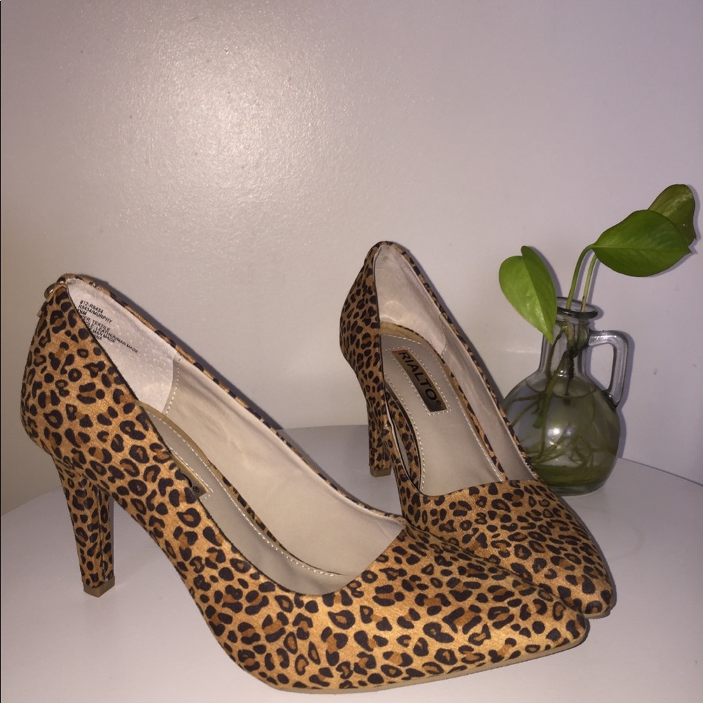 Rialto Cheetah Heels, size 7.5